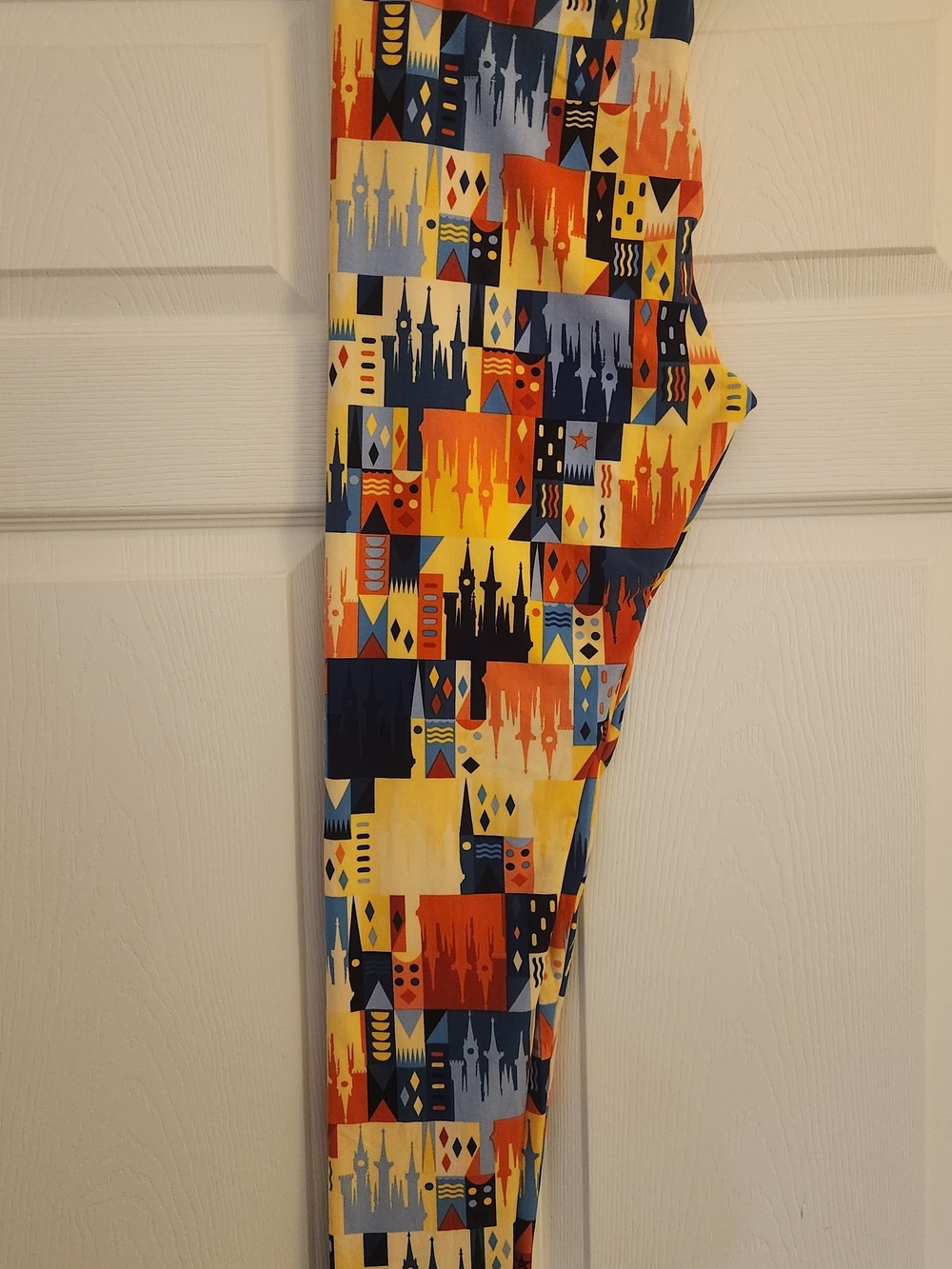LuLaRoe Disney Castle Print Leggings - Picture 2 of 4